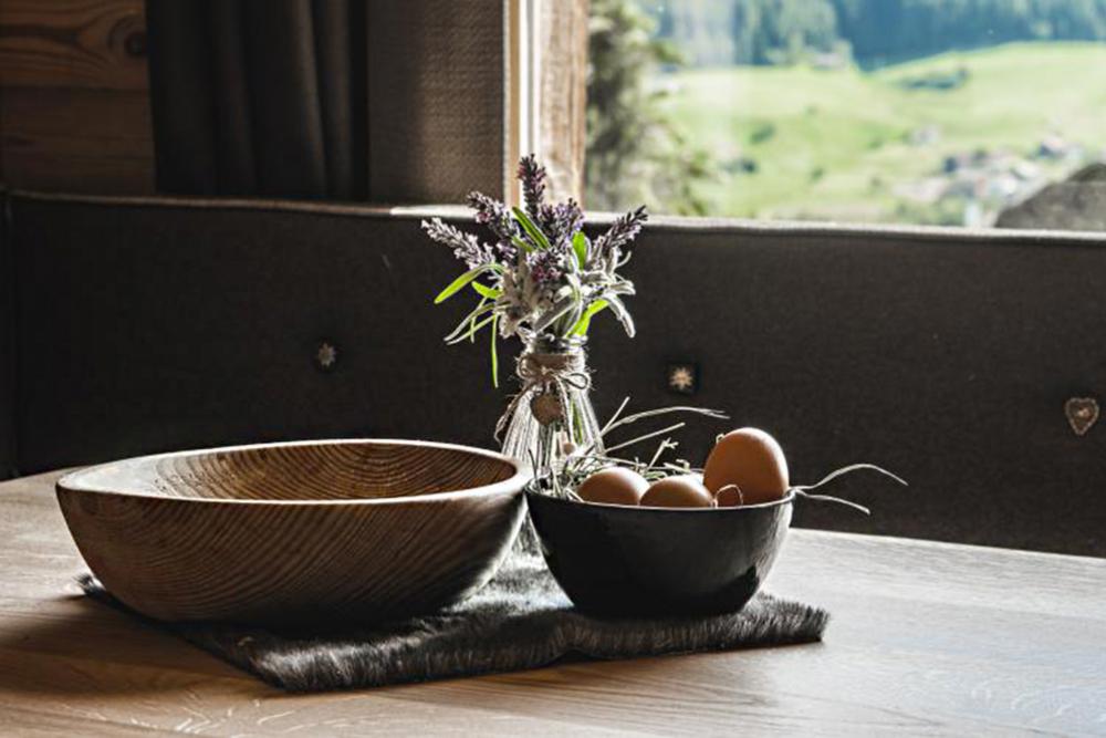 Frische Eier von den eigenen Hühnern