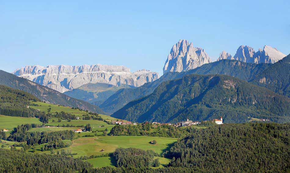 Lajen am Eingang des Grödnertals, Südtirol